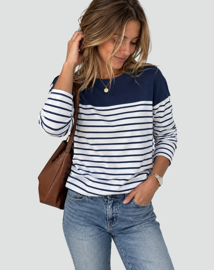 Pull doux pour femme à rayures de coupe classique