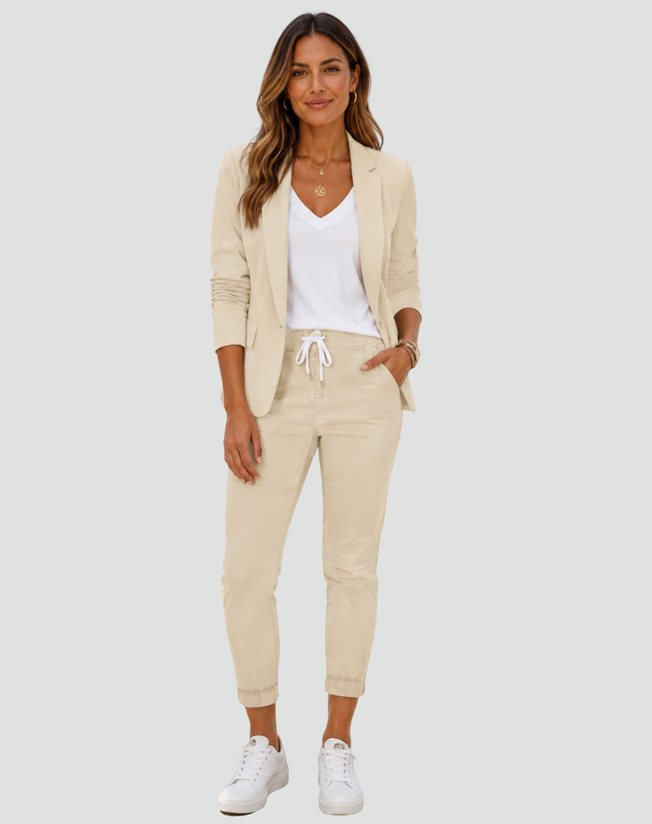 Wygodny sportowy garnitur damski blazer i spodnie jogger – Beżowy