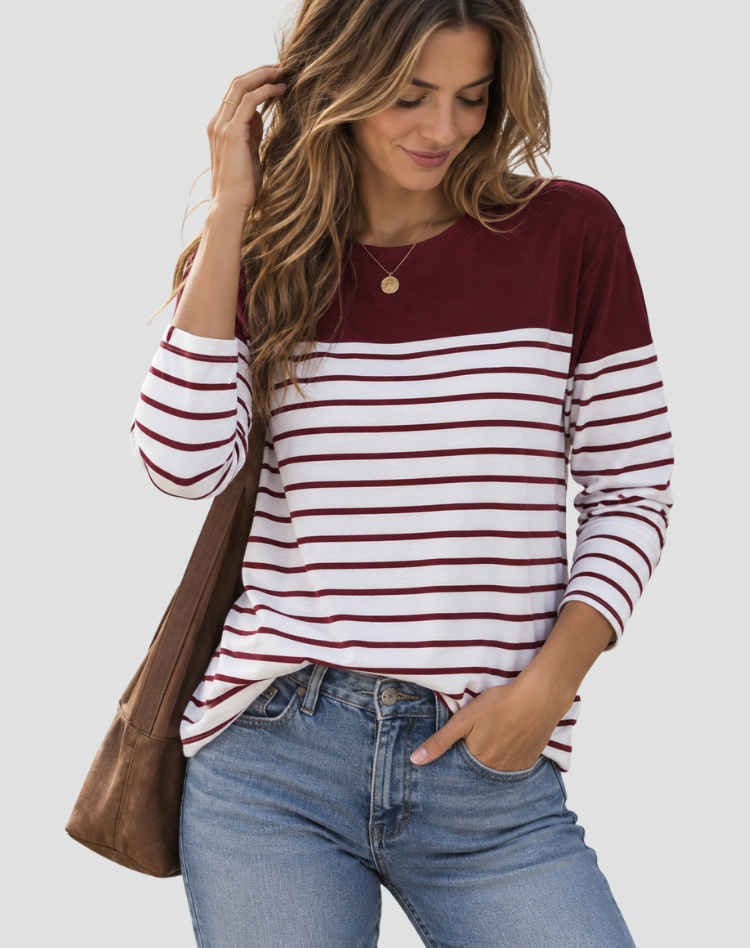 Pull doux pour femme à rayures de coupe classique