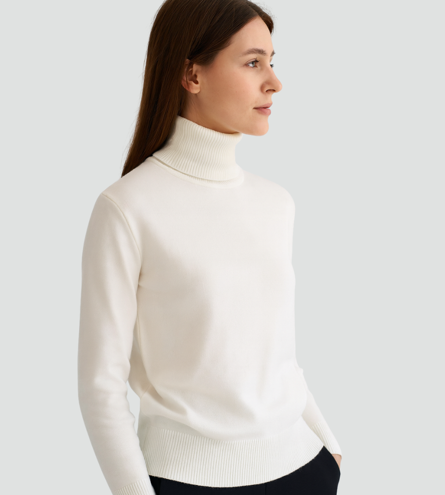 Klasyczny golf damski dopasowany sweter basic – Biały