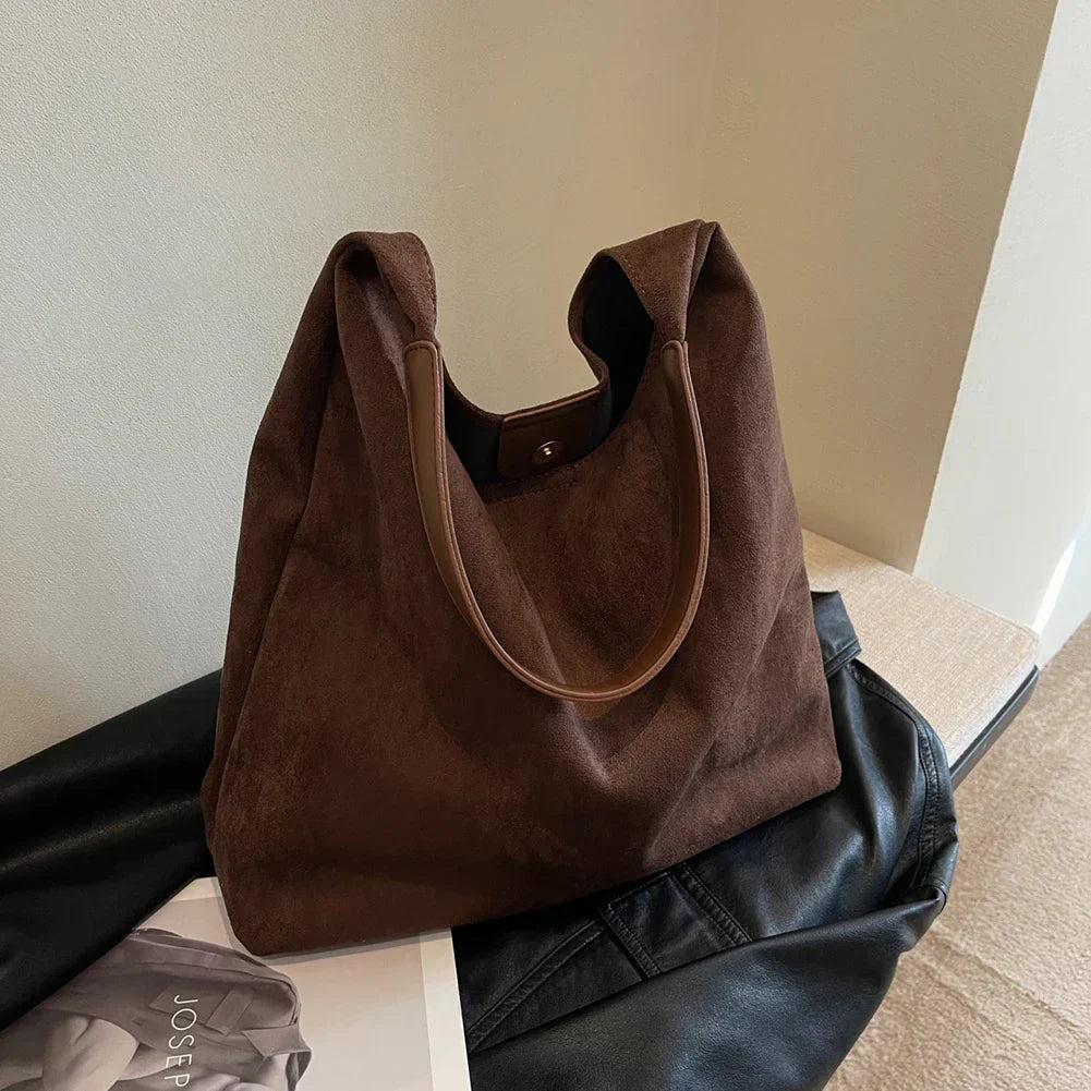 Dames schoudertas hobo boodschappentas van suède