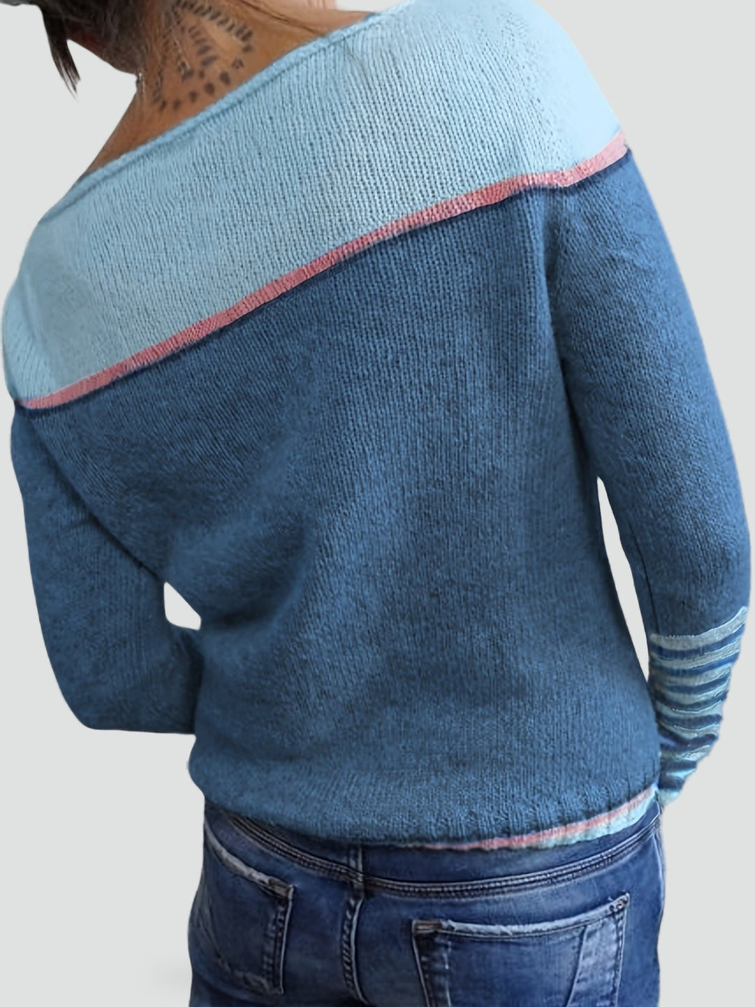 Pull léger pour femme à col bateau rayé