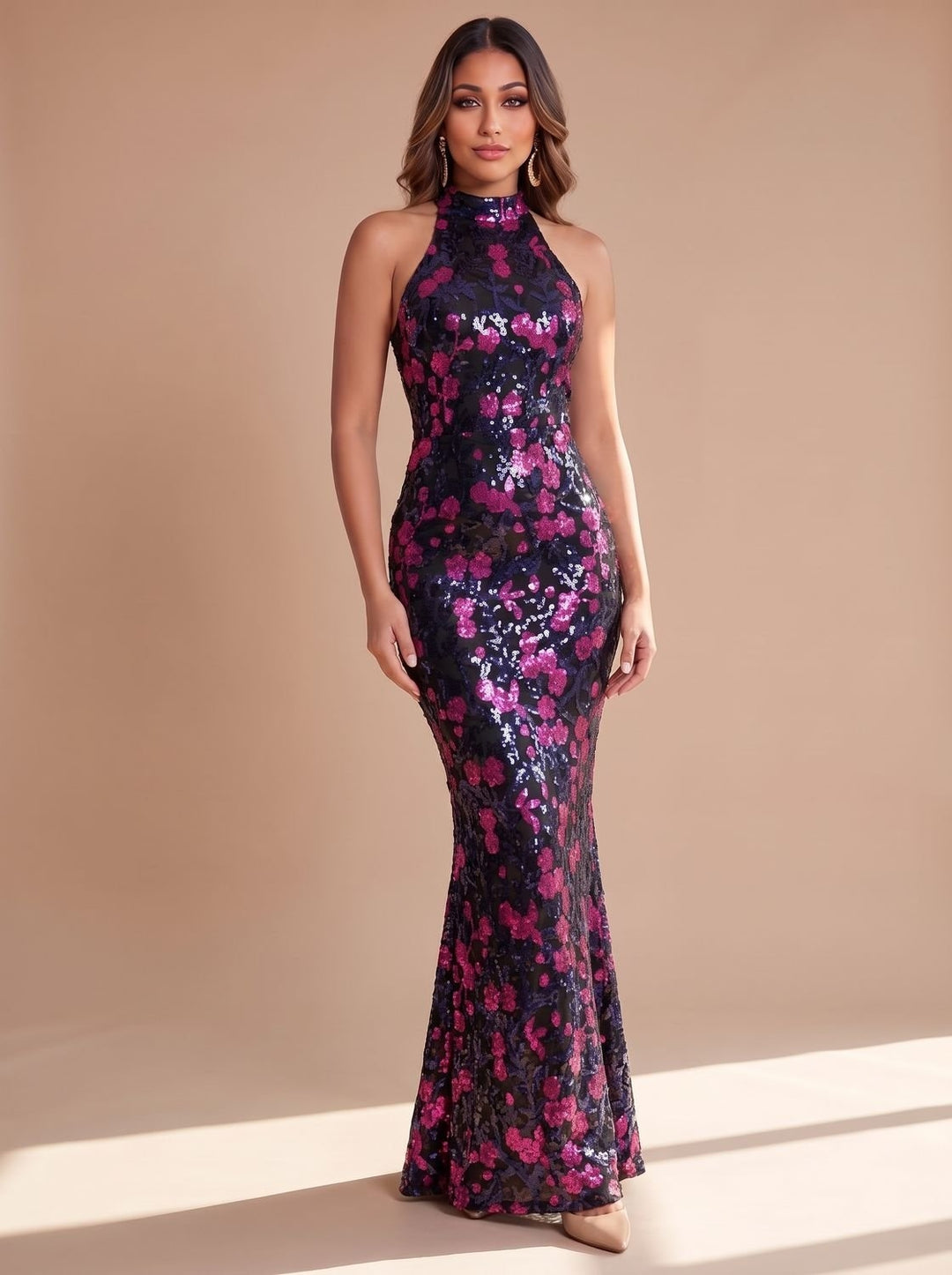 Elegancka sukienka cekinowa maxi w kwiaty na wesele