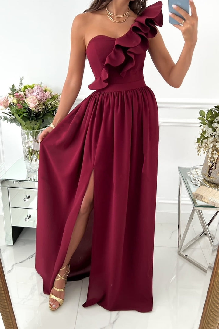 Elegancka sukienka wieczorowa maxi z falbaną na wesele
