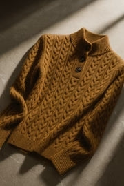 Kaszmirowy sweter damski w warkocze ze stójką na guziki