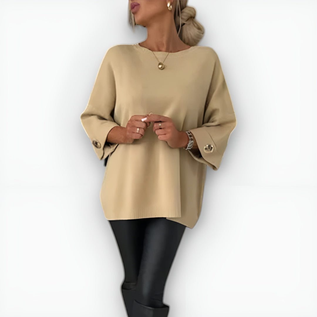 Luźny sweter damski oversize z rękawem 3/4 i guzikami – Beżowy