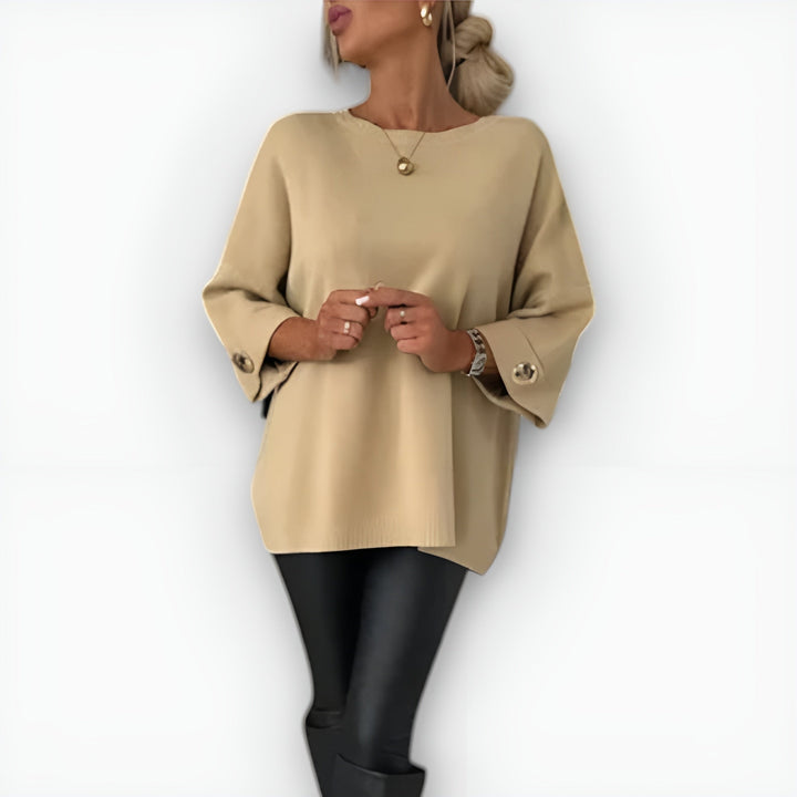 Luźny sweter damski oversize z rękawem 3/4 i guzikami – Beżowy
