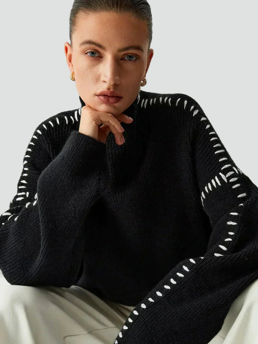 Pull oversize pour femme avec maille contrastante et col semi-montant