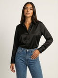 Satijnen damesblouse met lange mouwen voor formele gelegenheden en op kantoor