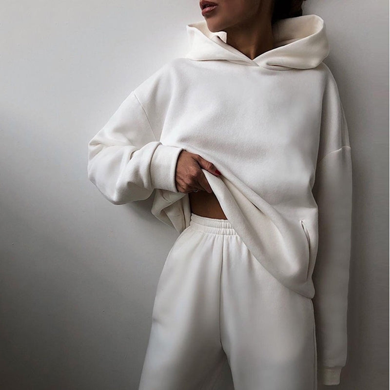 Ensemble de survêtement deux pièces pour femme avec sweat à capuche