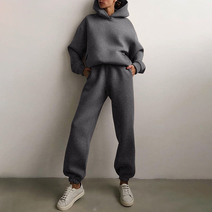 Ensemble de survêtement deux pièces pour femme avec sweat à capuche