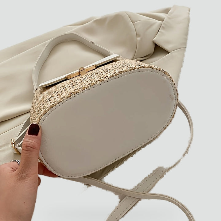 Crossbodytas met vlechtwerk en metalen gesp